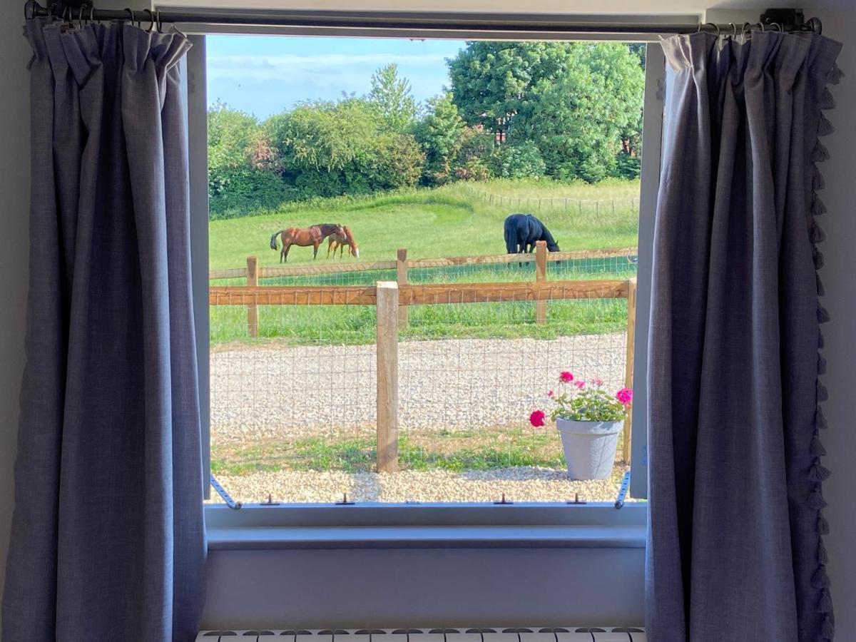 Appartement Glebe Barn, Little Glebe Farm à Cheltenham Extérieur photo